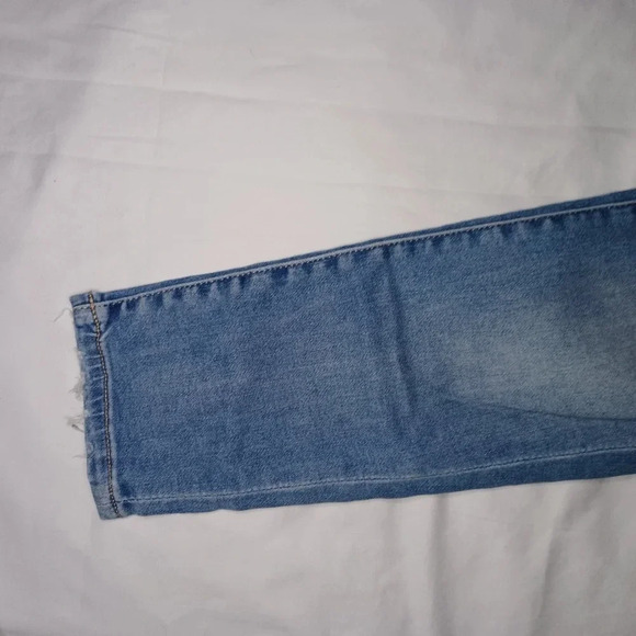 American Eagle Next level stretch Curvy Highest rise distressed Jegging - Picture 6 of 14